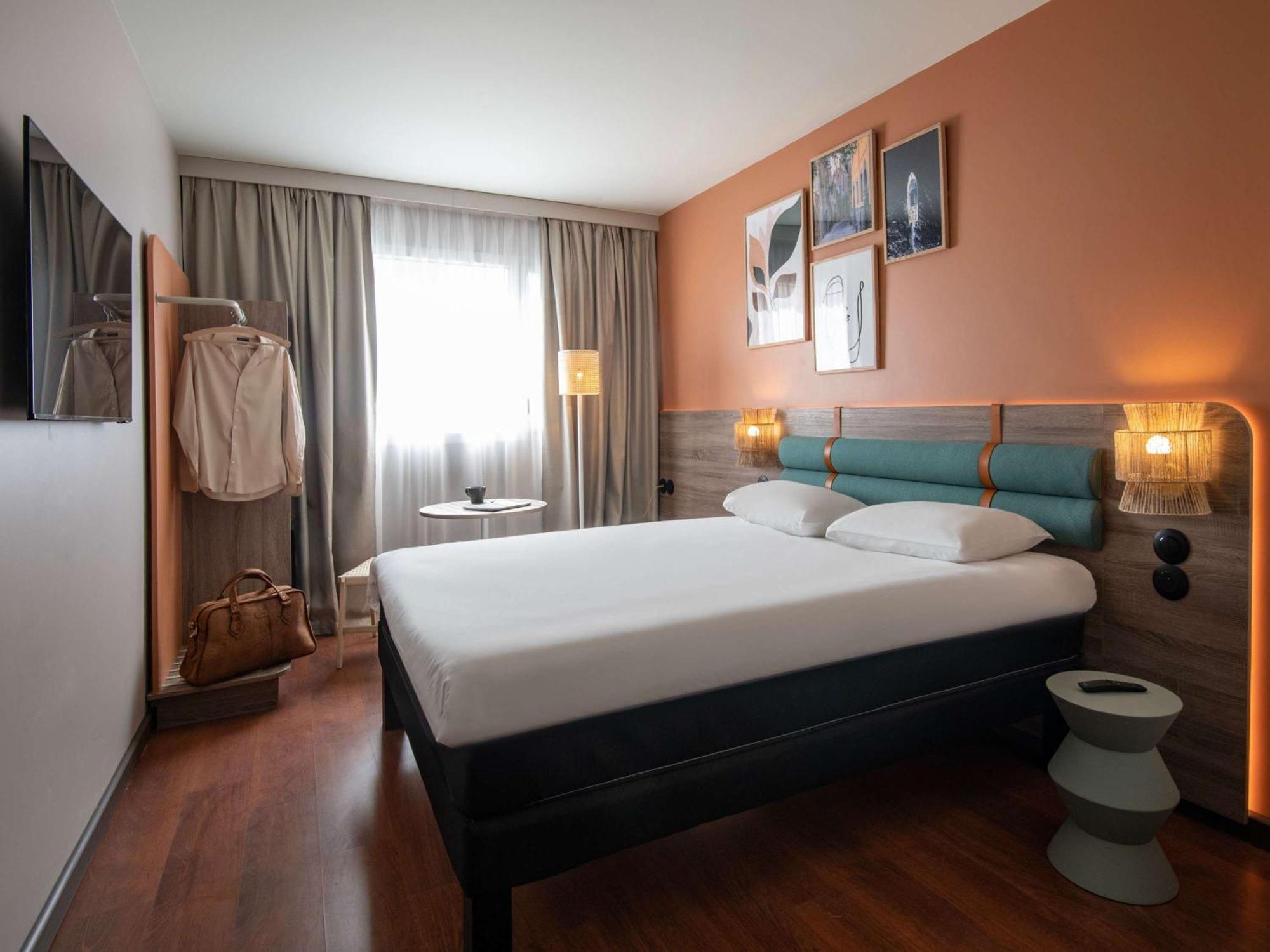 Hotel Ibis Golfe De Saint-Tropez Cogolin Zewnętrze zdjęcie